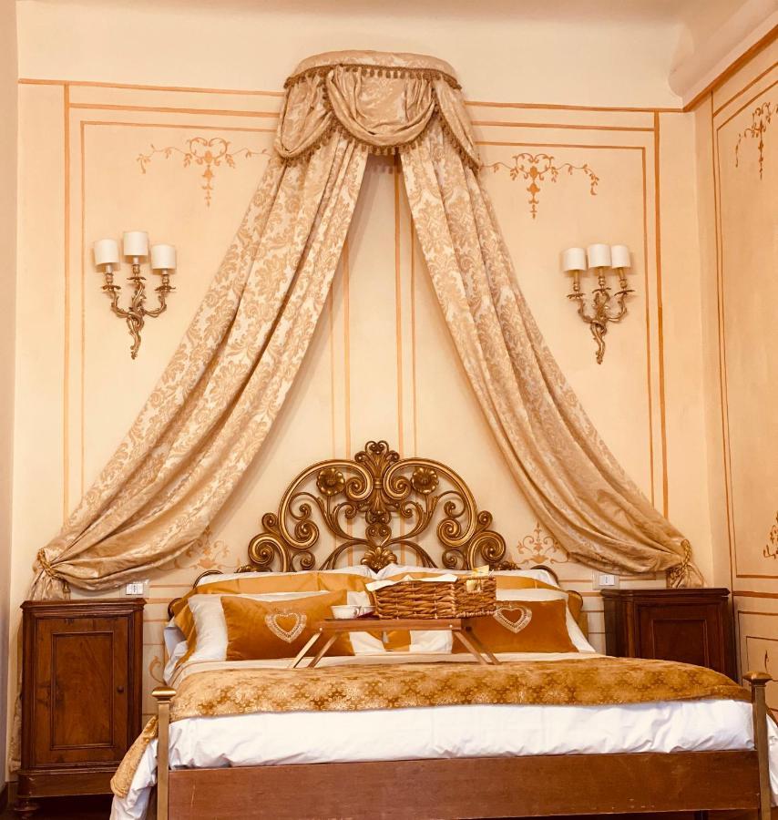 Отель Palazzo Lari Сарцана Экстерьер фото
