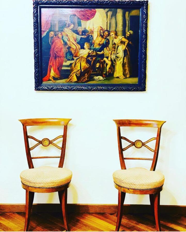 Отель Palazzo Lari Сарцана Экстерьер фото