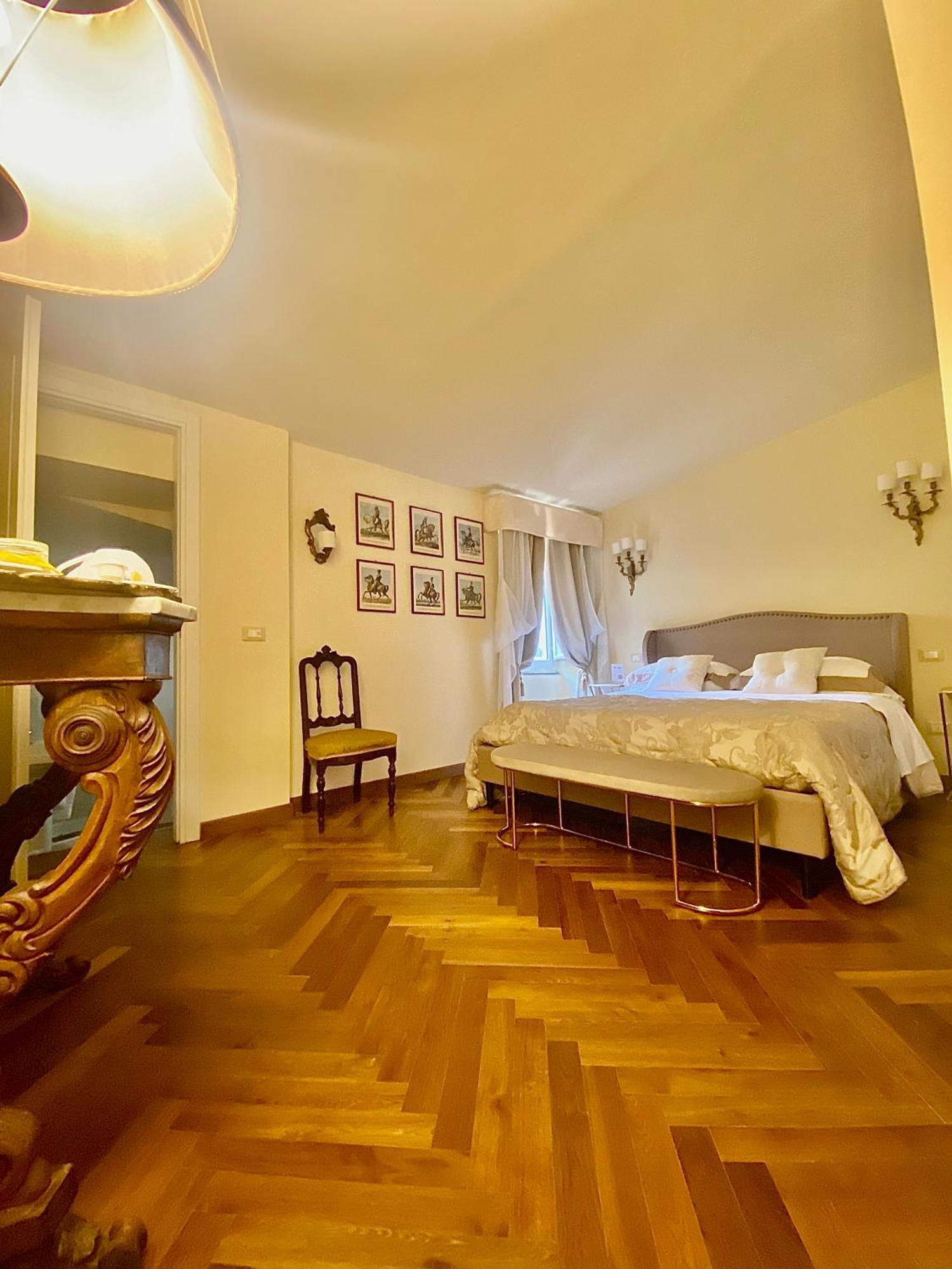 Отель Palazzo Lari Сарцана Экстерьер фото
