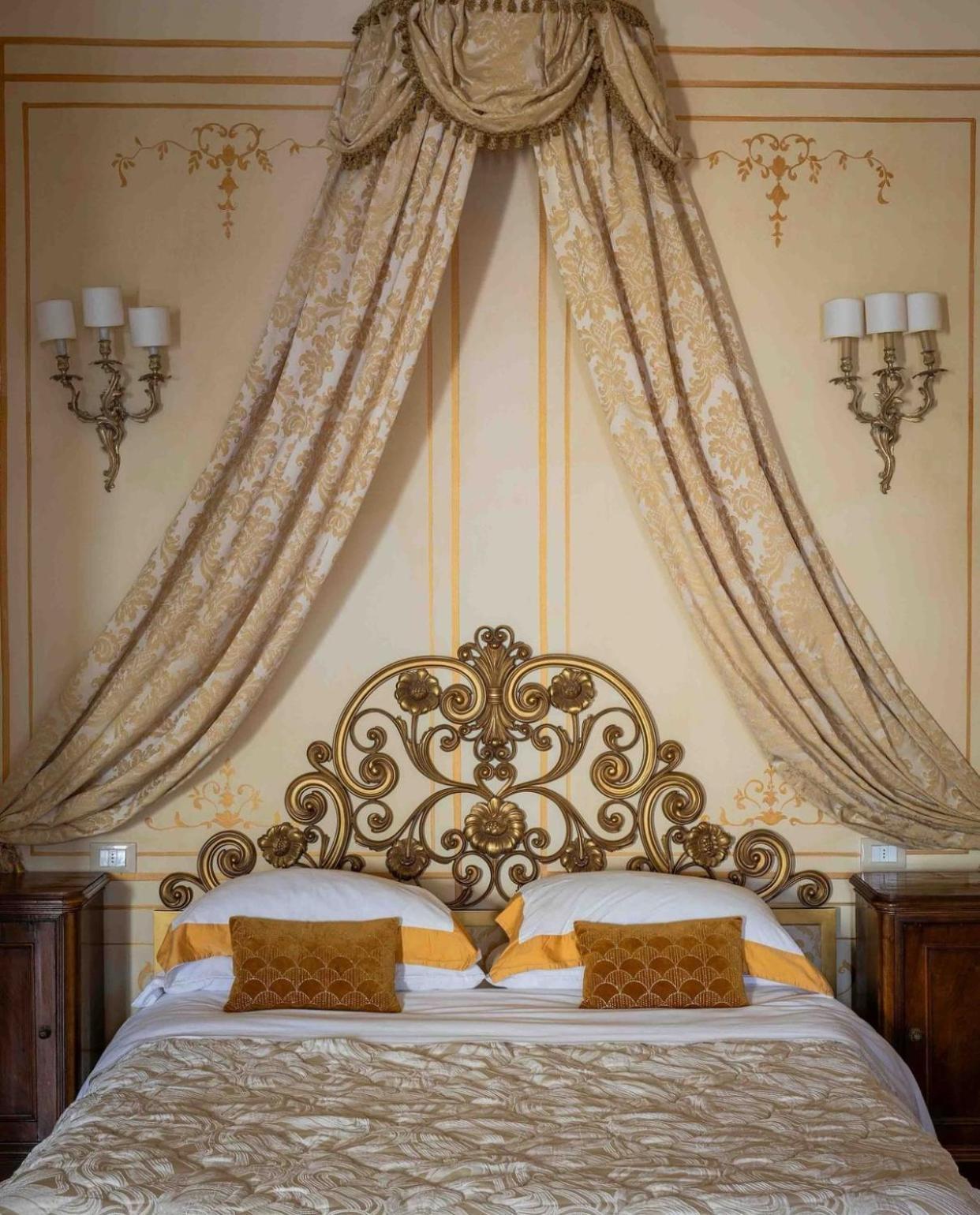 Отель Palazzo Lari Сарцана Экстерьер фото