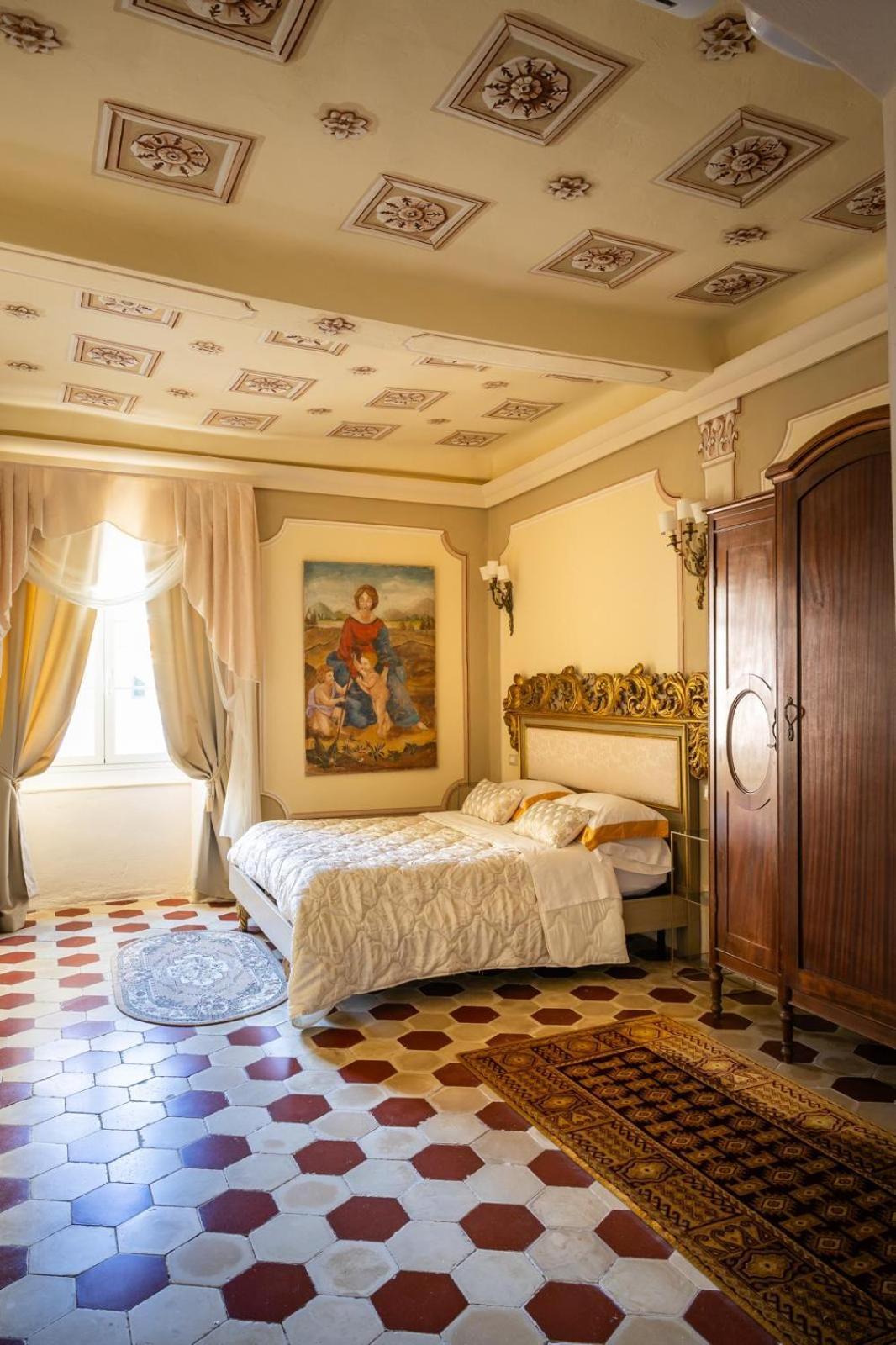 Отель Palazzo Lari Сарцана Экстерьер фото